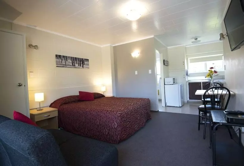 スーペリアスタジオ, Kapiti Gateway Motel