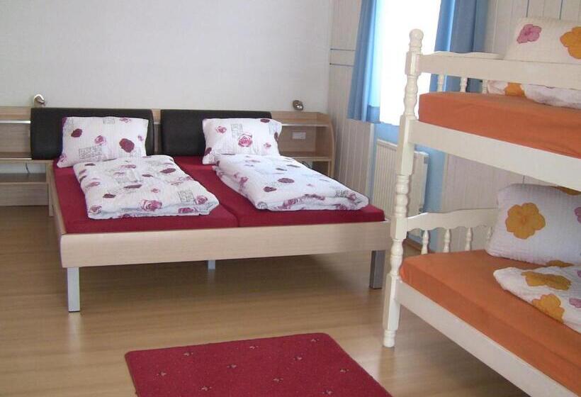 Семейный Номер, Gasthof Waldwirt