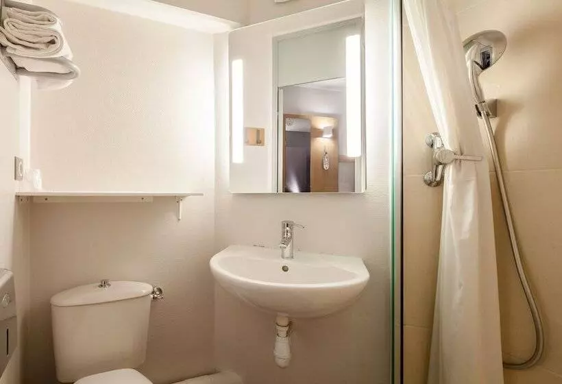 スタンダード４人部屋, B&b Hotel Paris Porte De La Villette