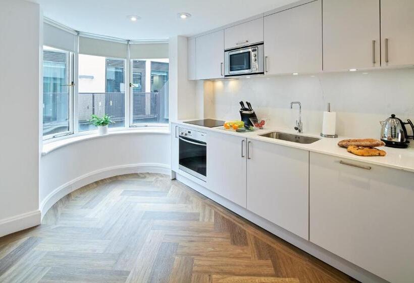 Апартаменты Deluxe 2 Спальни, Cheval Knightsbridge