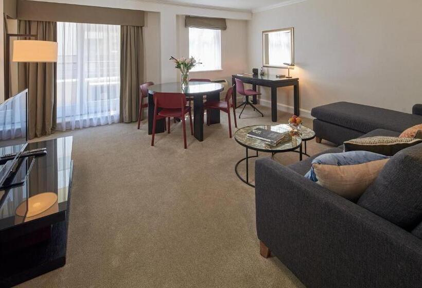 Апартаменты Deluxe 2 Спальни, Cheval Knightsbridge
