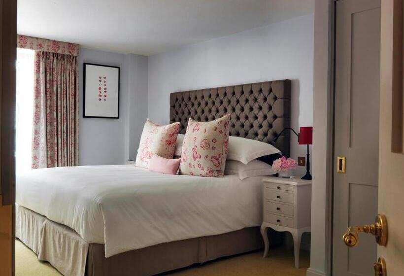 Апартаменты Deluxe 2 Спальни, Cheval Knightsbridge