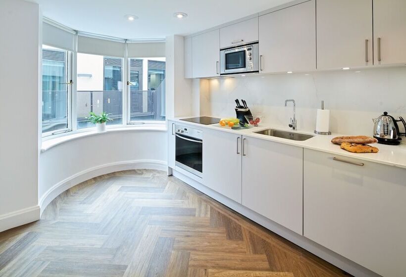 Апартаменты Deluxe 2 Спальни, Cheval Knightsbridge