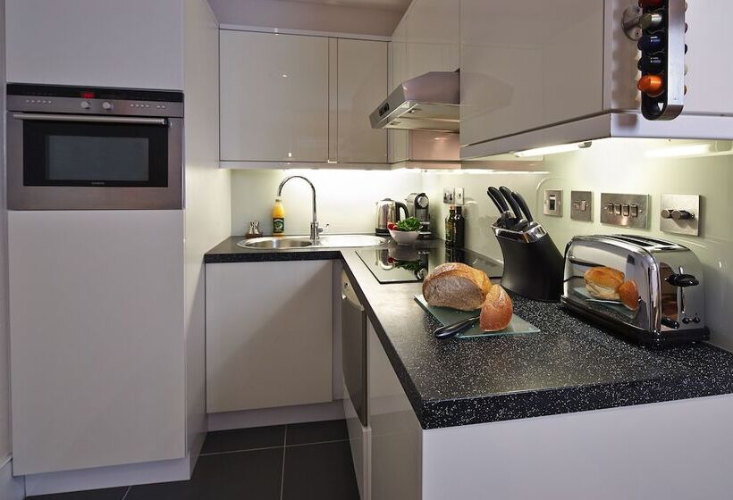 Апартаменты Deluxe 1 Спальня, Cheval Knightsbridge