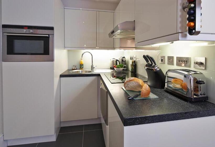 Апартаменты Deluxe 1 Спальня, Cheval Knightsbridge