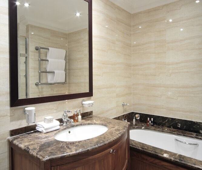 Апартаменты Deluxe 3 Спальни, Cheval Knightsbridge