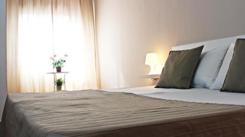 标准间, El Manantial