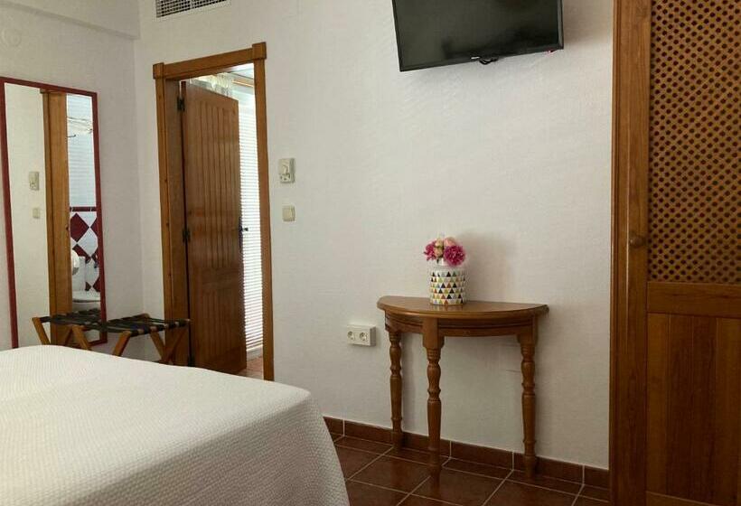 חדר סטנדרט עם מרפסת, Hostal San Juan