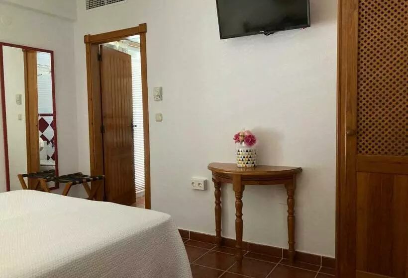 バルコニー付きスタンダードルーム, Hostal San Juan