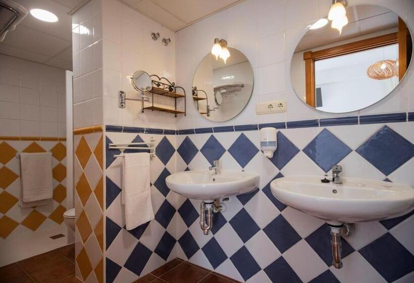 חדר סטנדרט עם מרפסת, Hostal San Juan