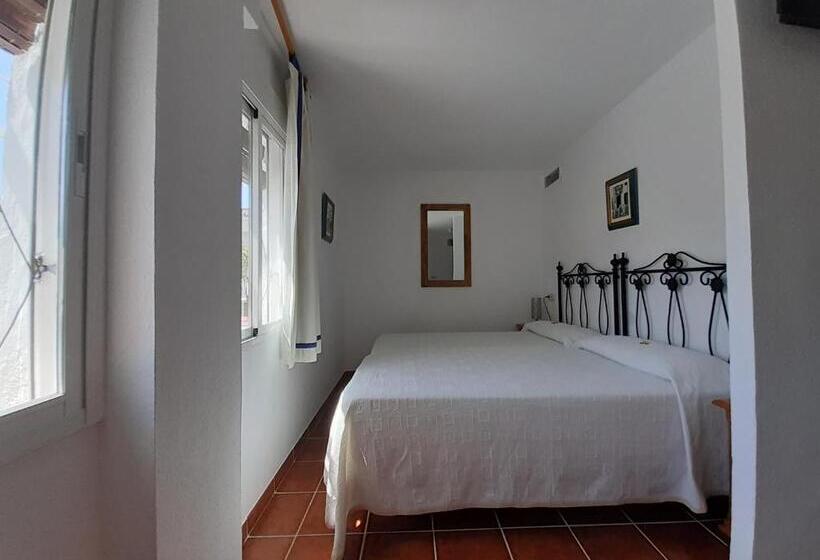 إستوديو قياسى, Hostal San Juan