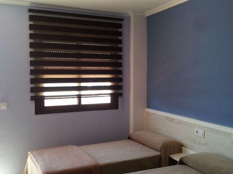 Quarto Estandar, Hostal Tarik