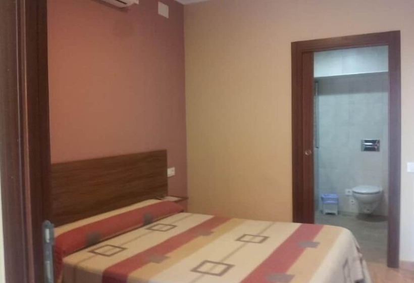 Quarto Estandar, Hostal Tarik