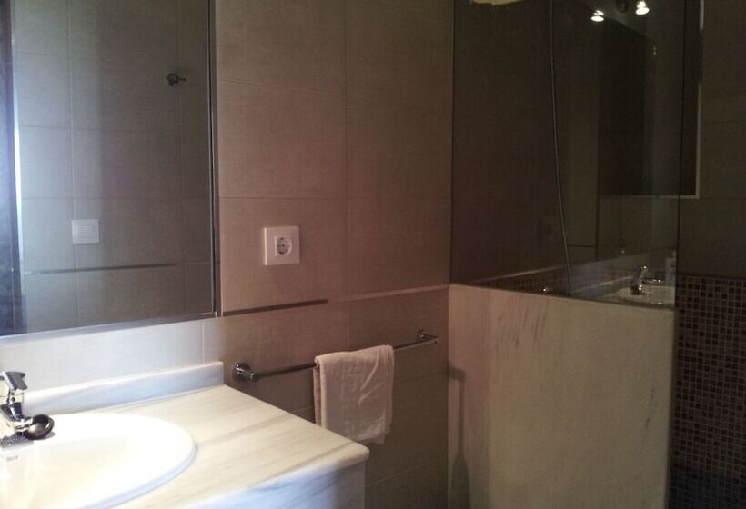 Quarto Estandar, Hostal Tarik