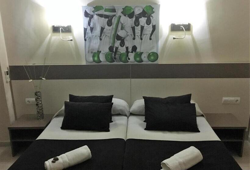 スタンダードルーム, Ancla