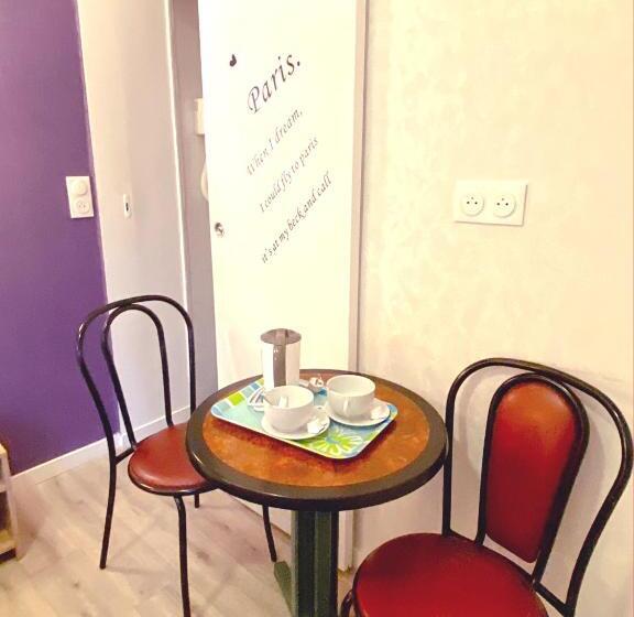 スタンダードトリプルルーム, Aviatic