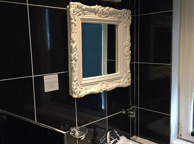 수피리어 룸, Culane House