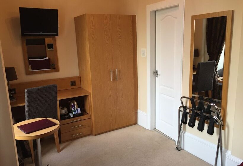 패밀리 룸, Culane House