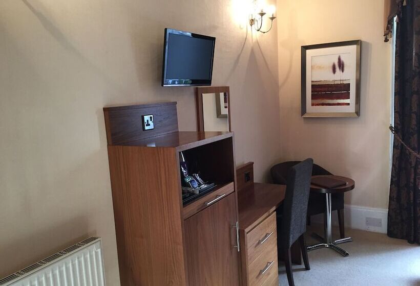 패밀리 룸, Culane House