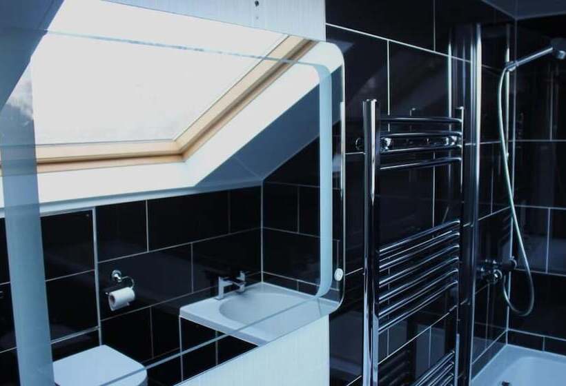 디럭스 룸, Culane House