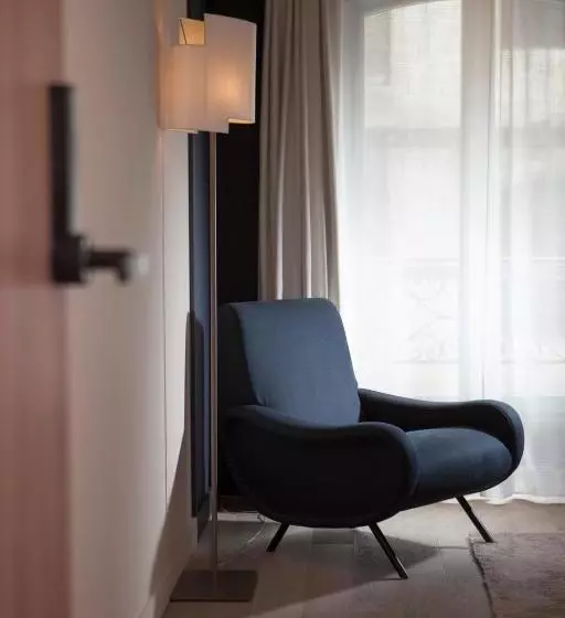 Superior-Zimmer, De Nell
