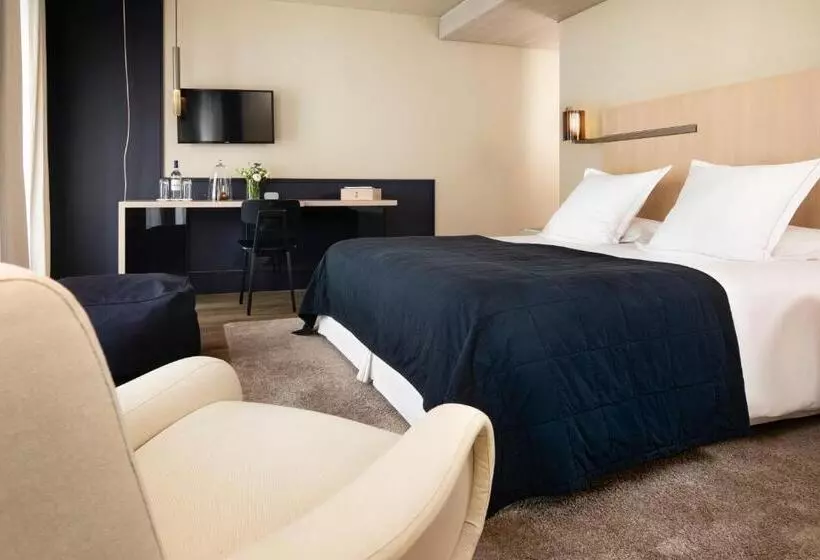 Prestige Zimmer, De Nell