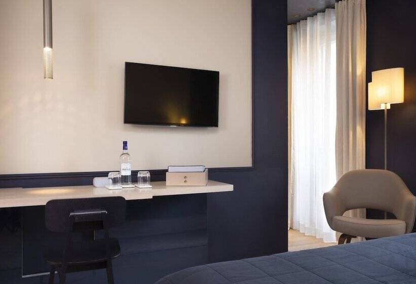 スーペリアールーム, De Nell