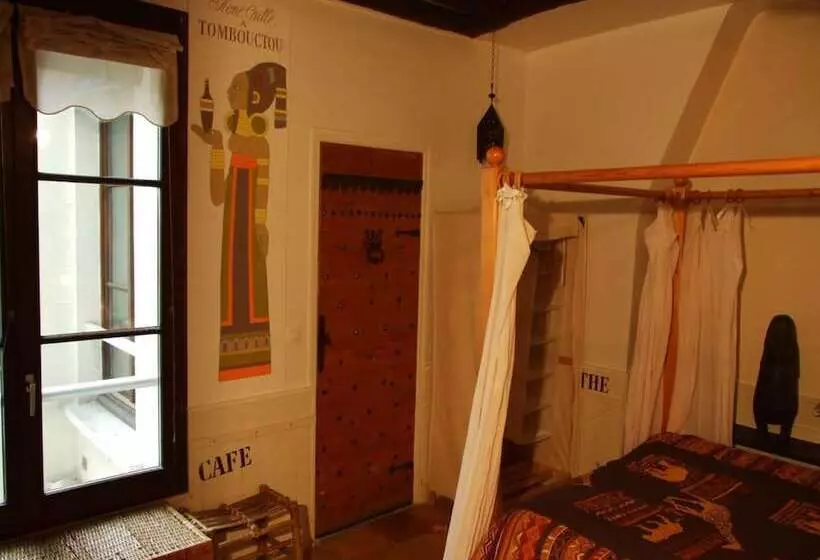 Habitación Estándar, De Nesle