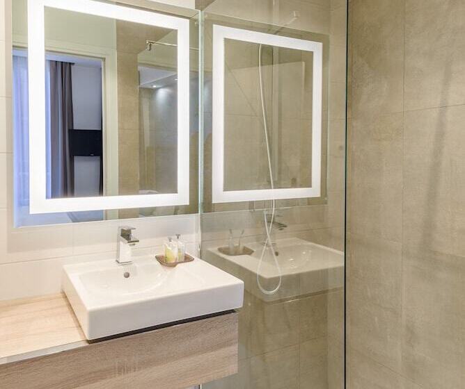 غرفة قياسية, Grand Hôtel Clichy Paris