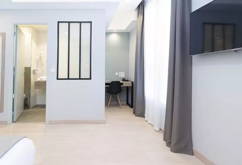 スーペリアールーム, Grand Hôtel Clichy Paris