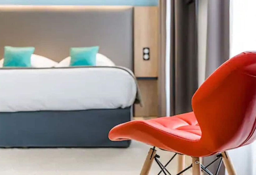 غرفة عائلية, Grand Hôtel Clichy Paris