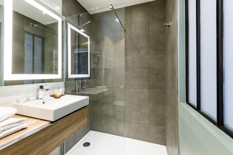 Номер Superior, Grand Hôtel Clichy Paris