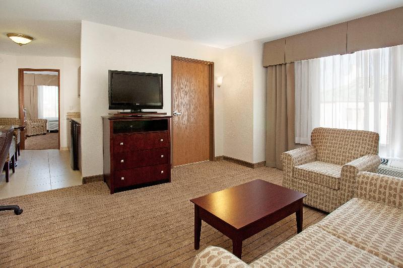 이그제큐티브 스위트 킹침대, Holiday Inn Express & Suites Buffalo By Ihg