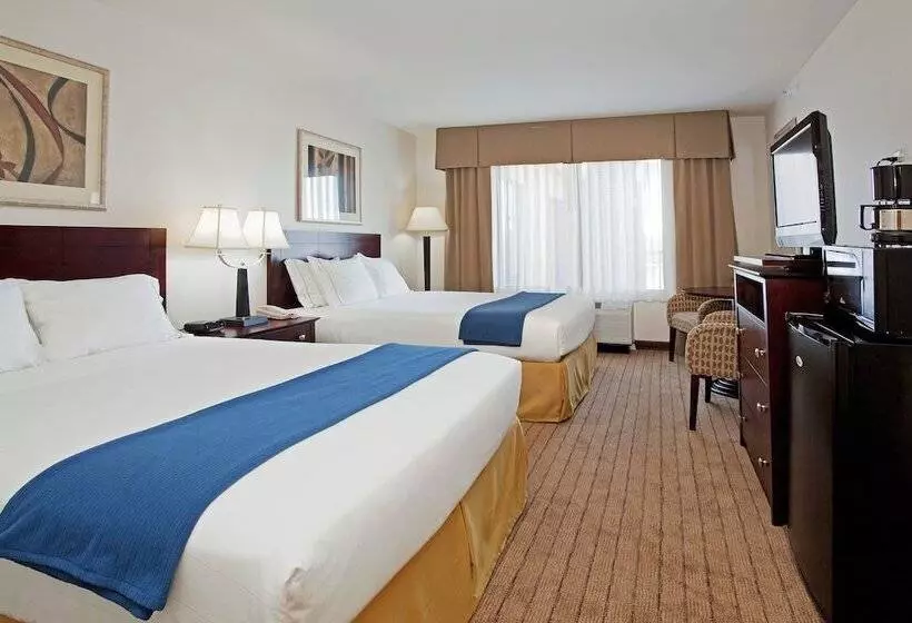 身障者適用スイートルーム, Holiday Inn Express & Suites Buffalo By Ihg