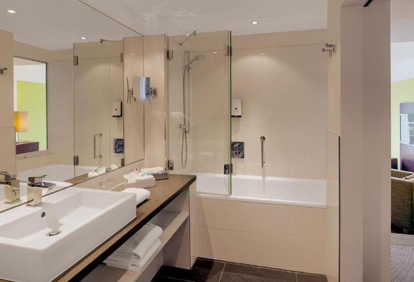 标准间带露台, Im Schulhaus