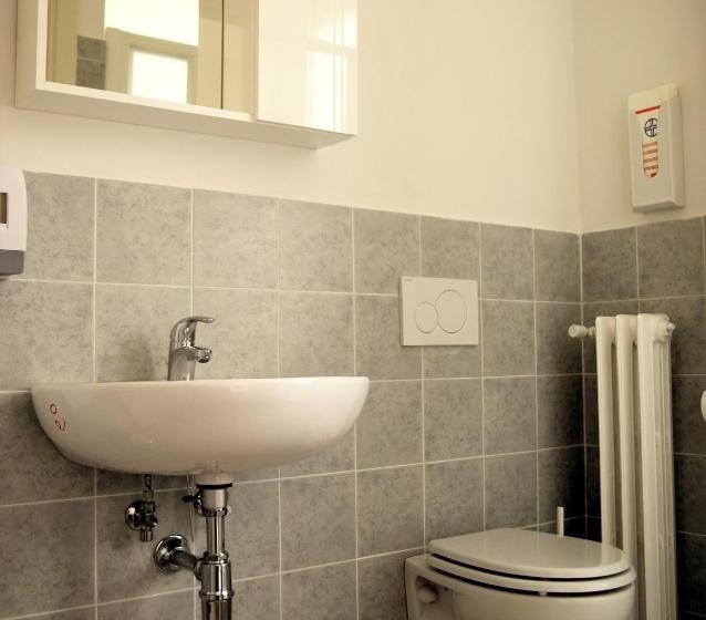 اتاق اکونومی, Il Grillo Di Firenze B&b