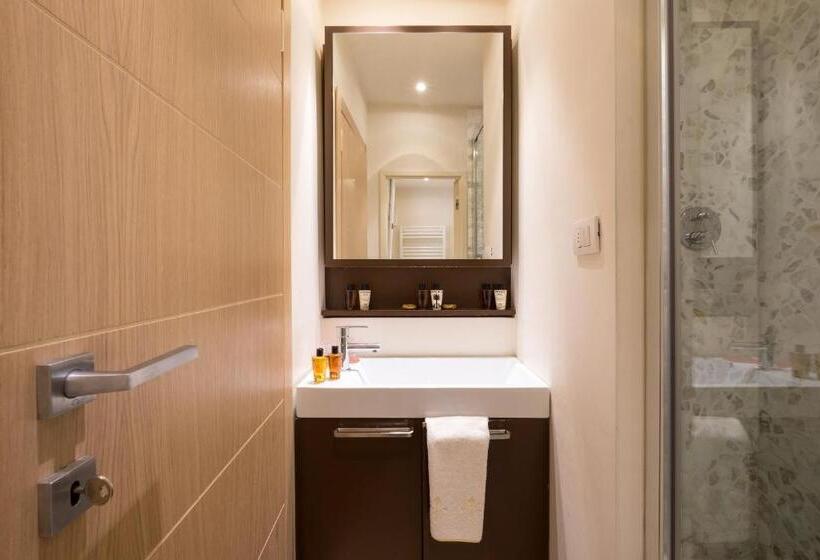 استودیوی کلاسیک, Relais Piazza Signoria