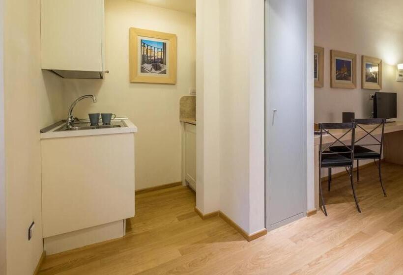 استودیوی کلاسیک, Relais Piazza Signoria