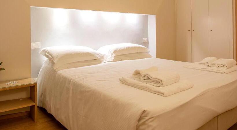 استودیوی کلاسیک, Relais Piazza Signoria