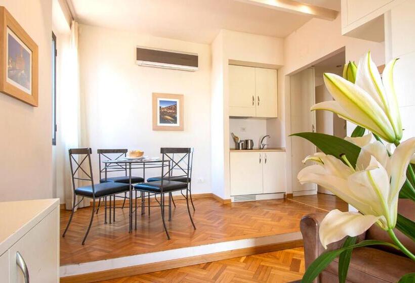 1 Bedroom Penthouse Apartment, Relais Piazza Signoria