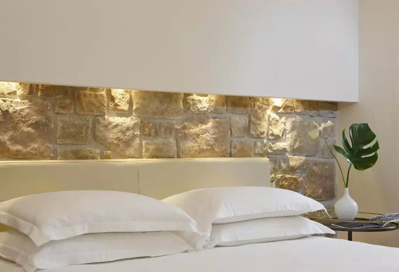 سوئیت کلاسیک, Relais Piazza Signoria