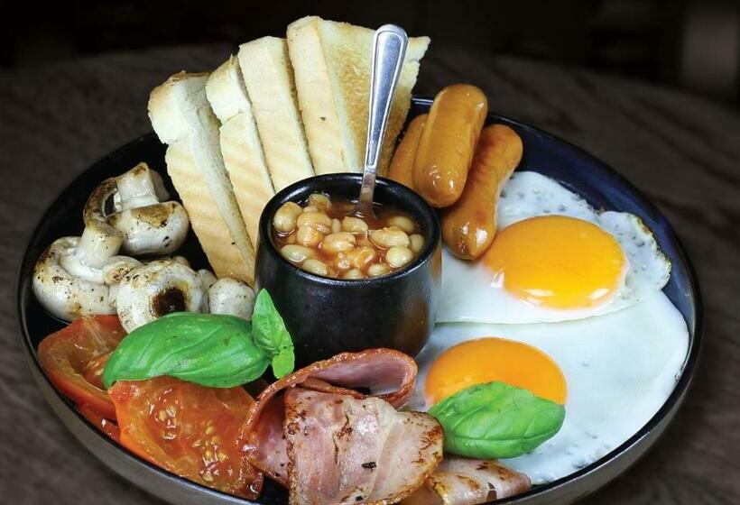 استودیوی سوپریور, Royal Court Legerova