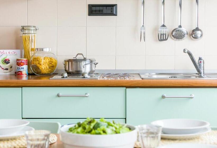 Estúdio Standard, Casa Temporanea