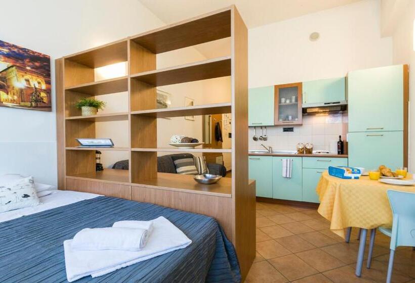 Estudio Estàndard, Casa Temporanea