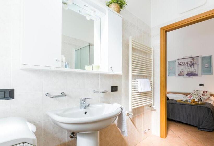 Estudio Estàndard, Casa Temporanea