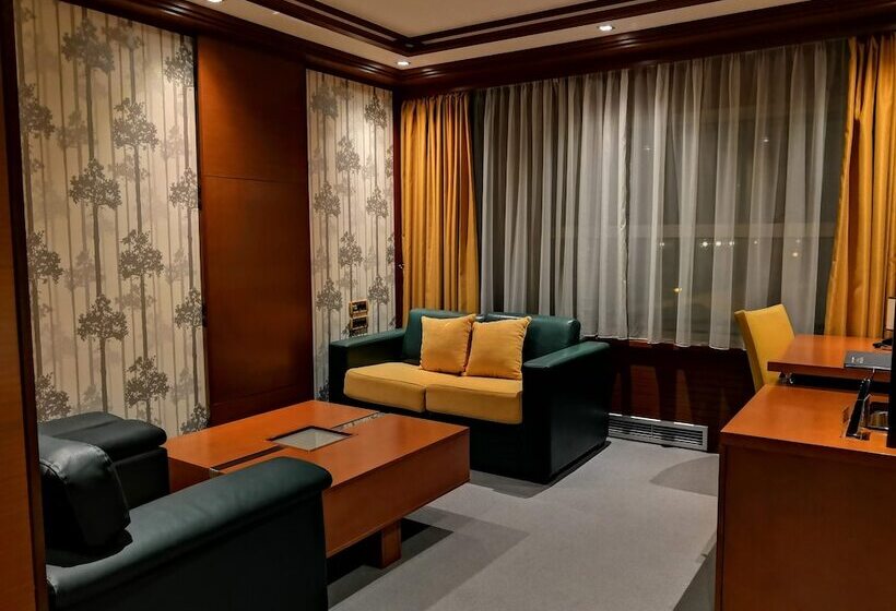 سوییت جونیور, Garni Hotel Aleksandar