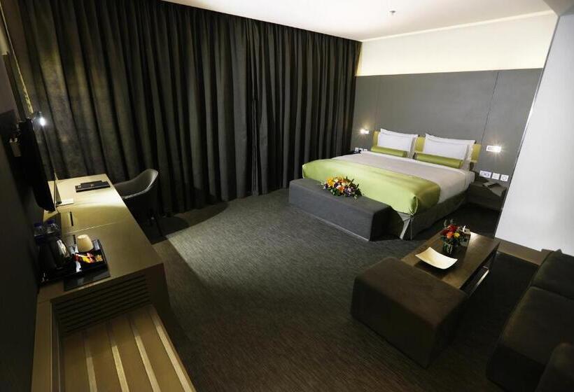 اتاق سوپریور, 72 Sharjah Waterfront