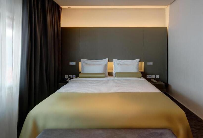 اتاق سوپریور, 72 Sharjah Waterfront