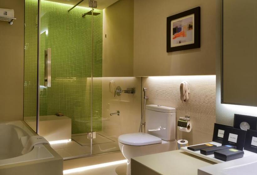 اتاق پرمیوم, 72 Sharjah Waterfront