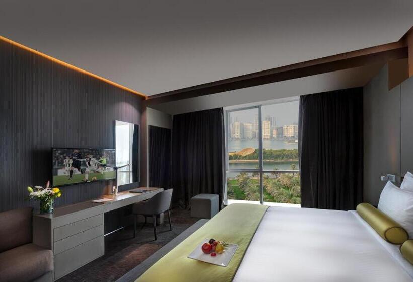 اتاق پرمیوم, 72 Sharjah Waterfront